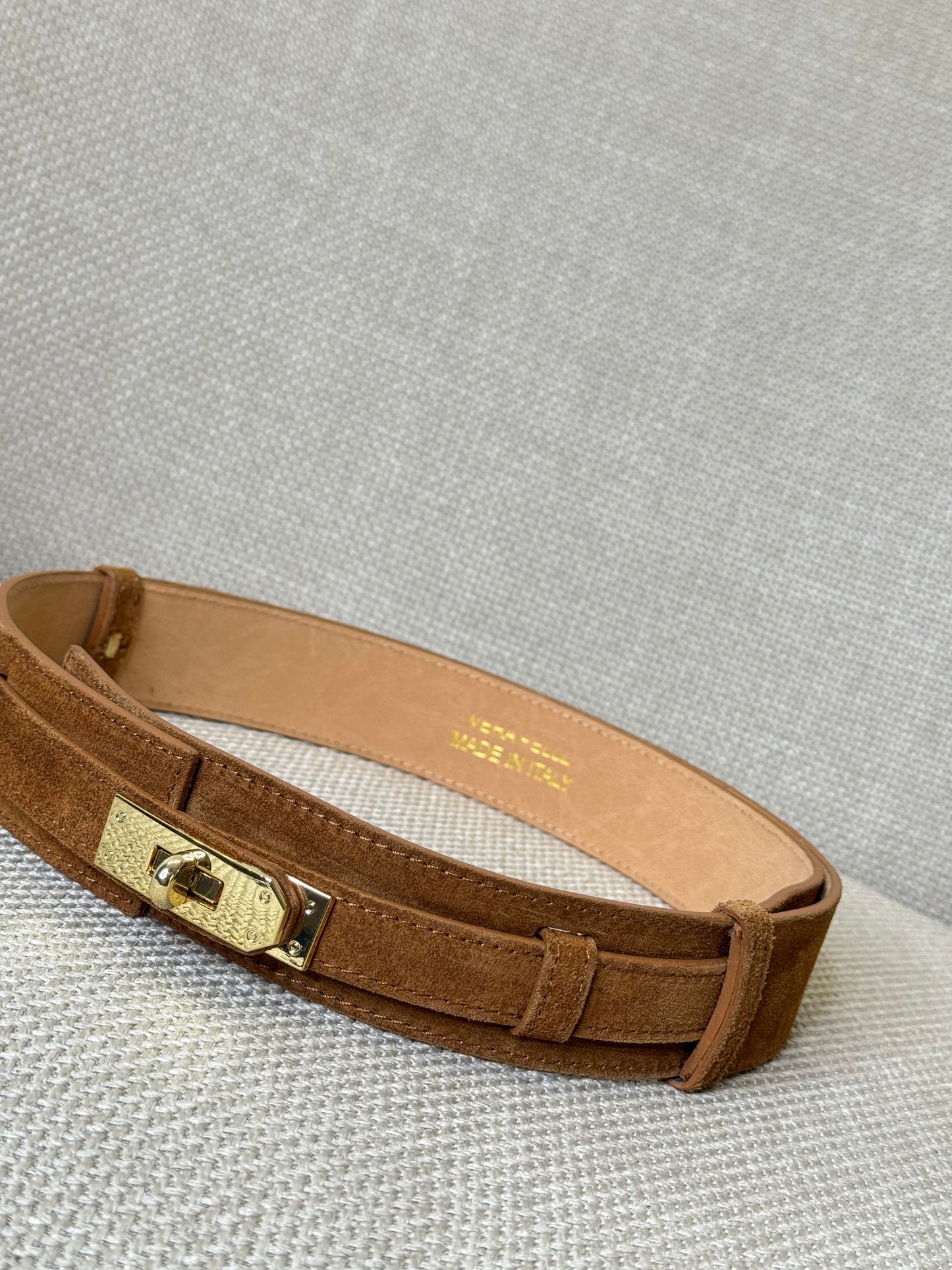 Cintura alta regolabile stile Hermès in vera pelle camoscio cuoio 4cm