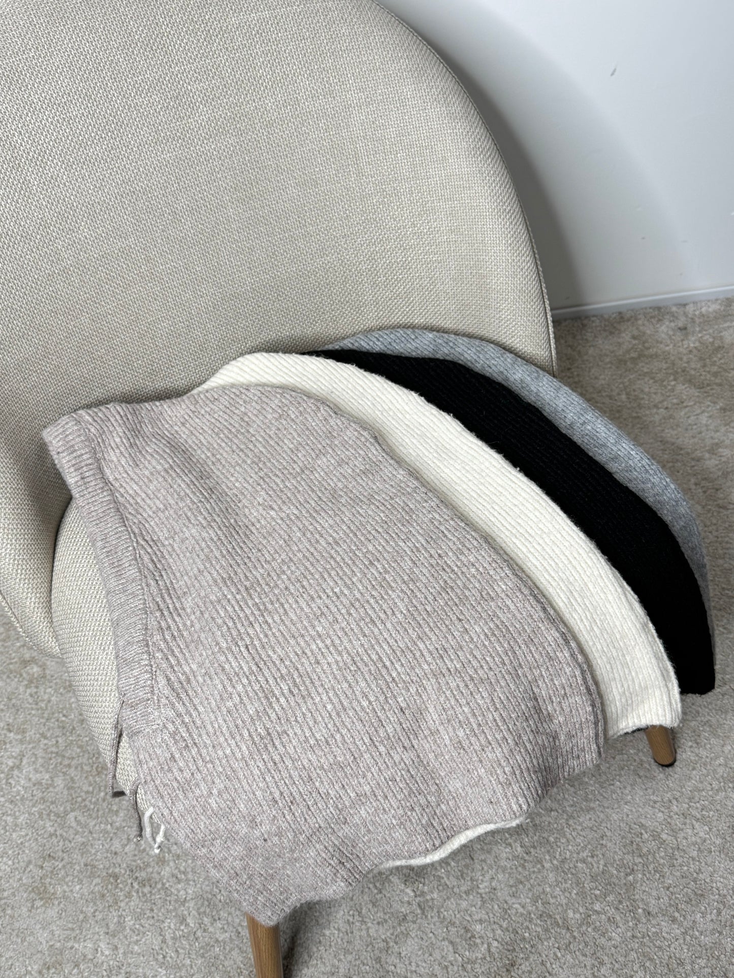 Balaclava in calda viscosa panna