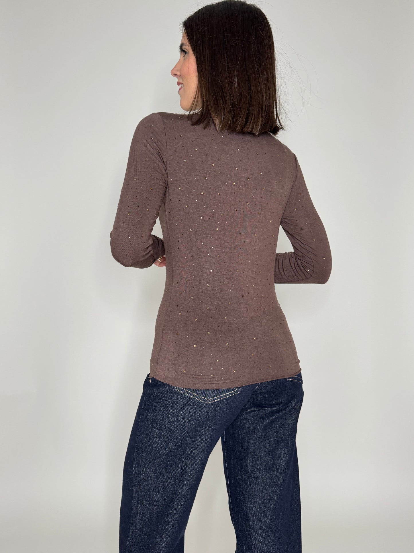 Maglia taglio laser mezzo collo in misto viscosa strass Moro