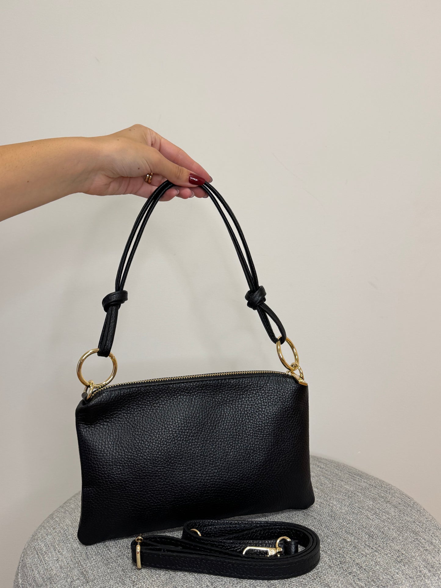 Borsa a Spalla Eva in pelle martellata Nera