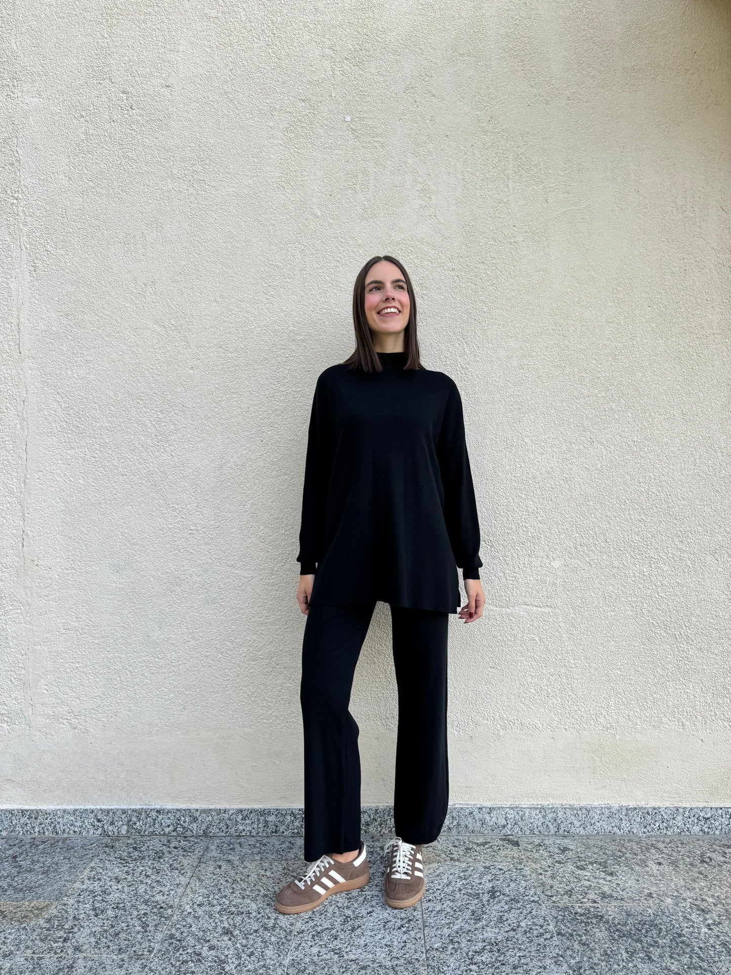 Completo in maglia mezzo collo Nero