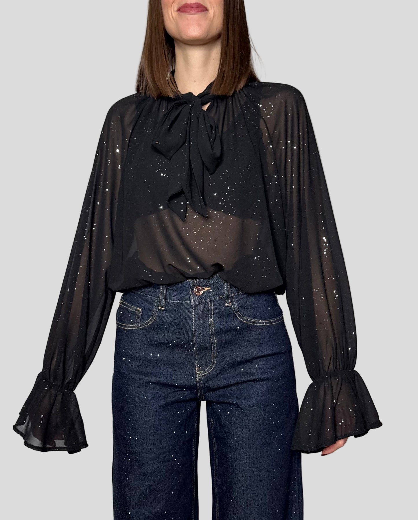 Camicia Soft velata con fiocco nero