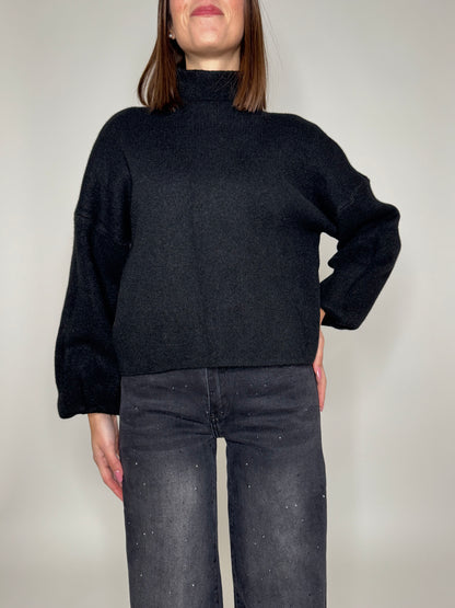 Pull Letizia mezzo collo in calda viscosa Nero