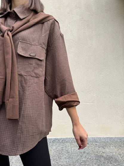 Camicia a quadretti con finto maglioncino/scialle Cioccolato