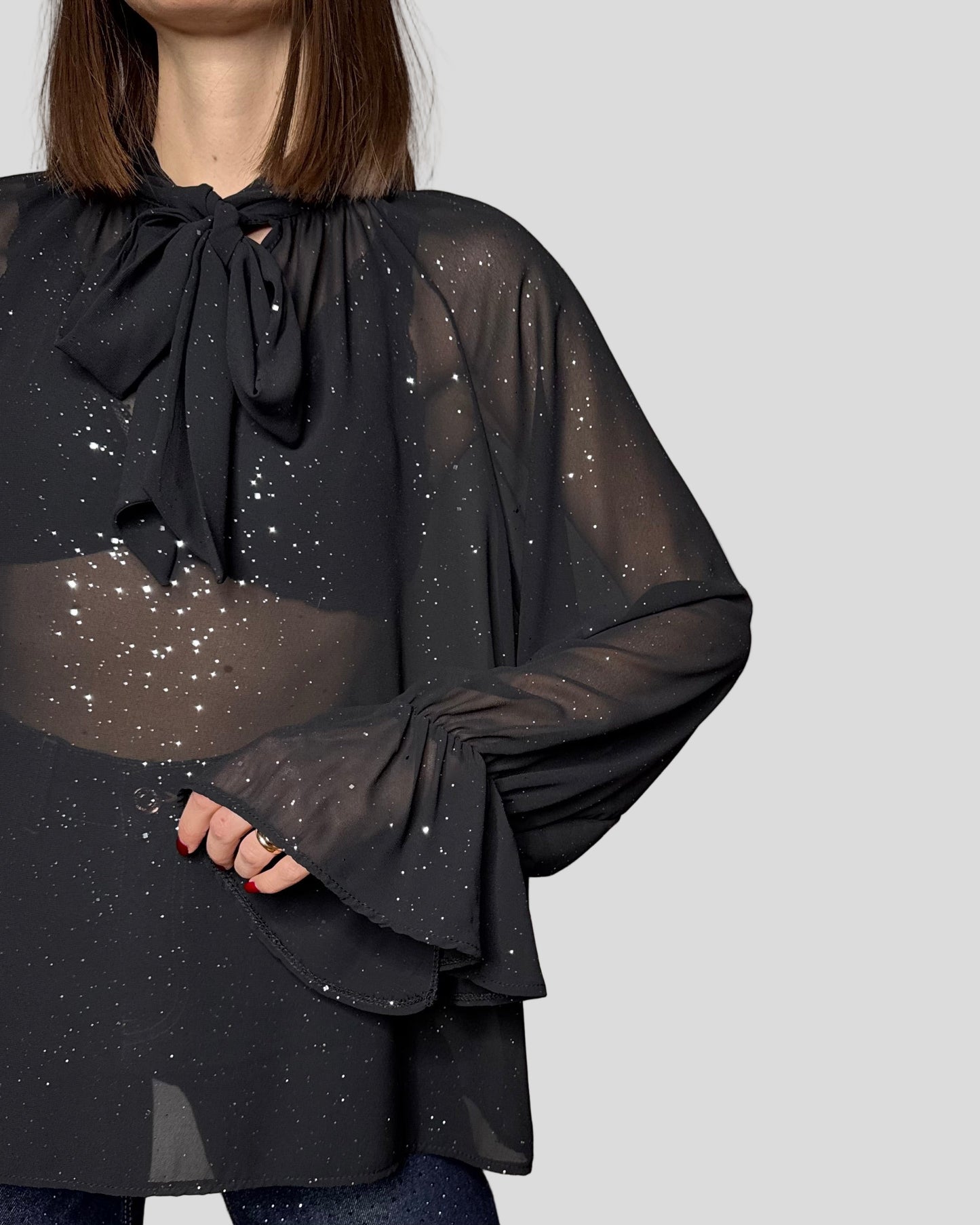 Camicia Soft velata con fiocco nero