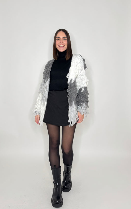 Cardigan con frange in maglia
