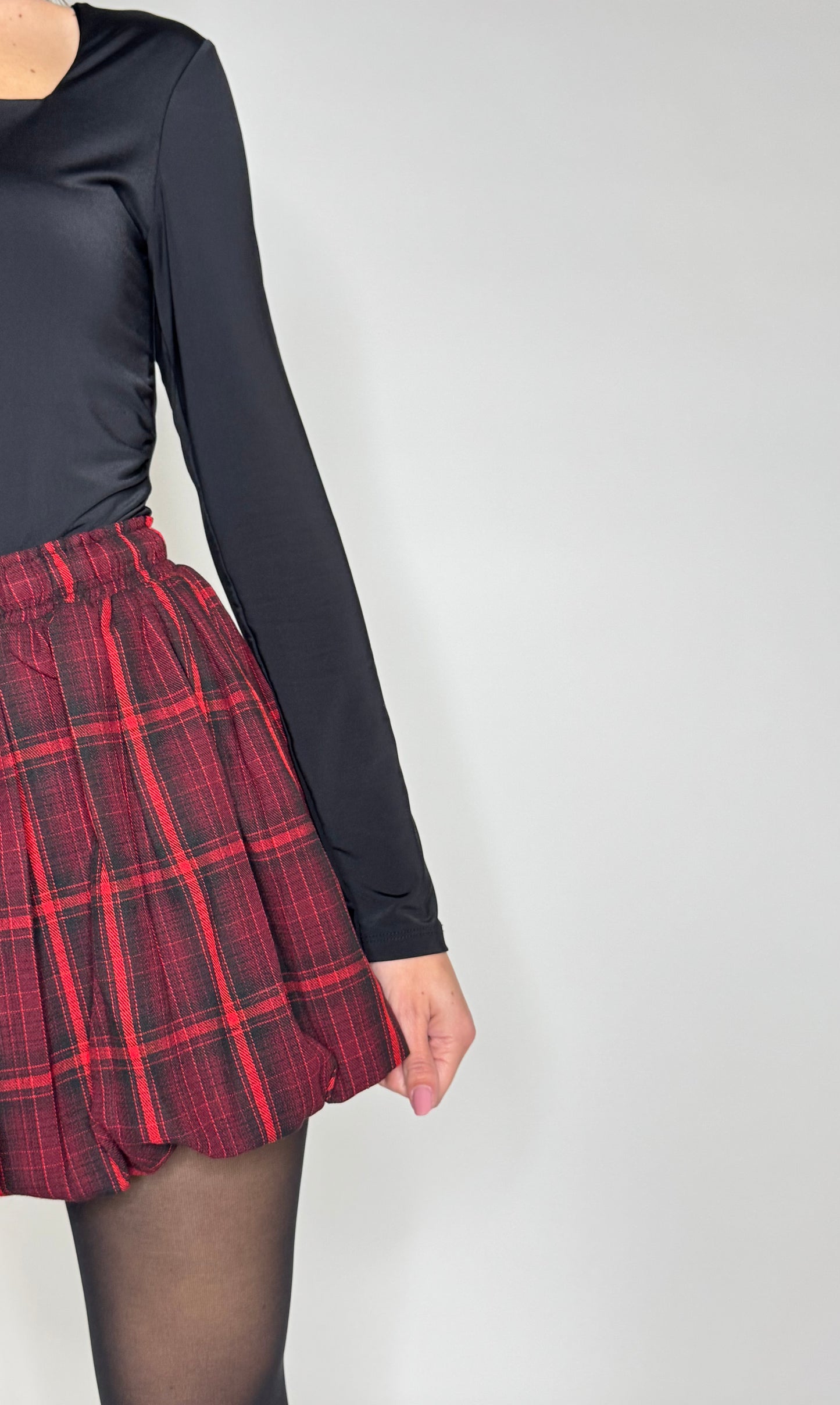 Pantaloncino fantasia scozzese a palloncino base rossa