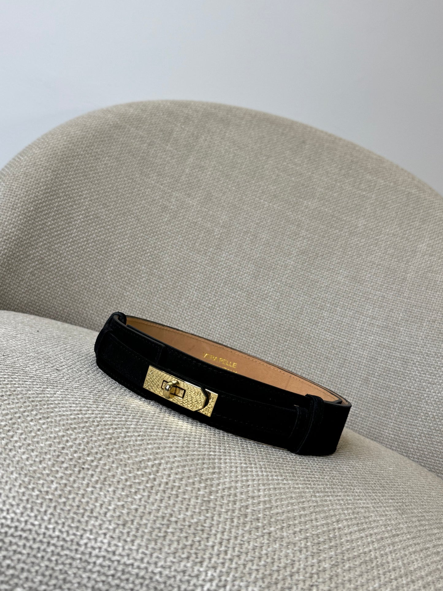 Cintura alta regolabile stile Hermès in vera pelle camoscio nero 4cm