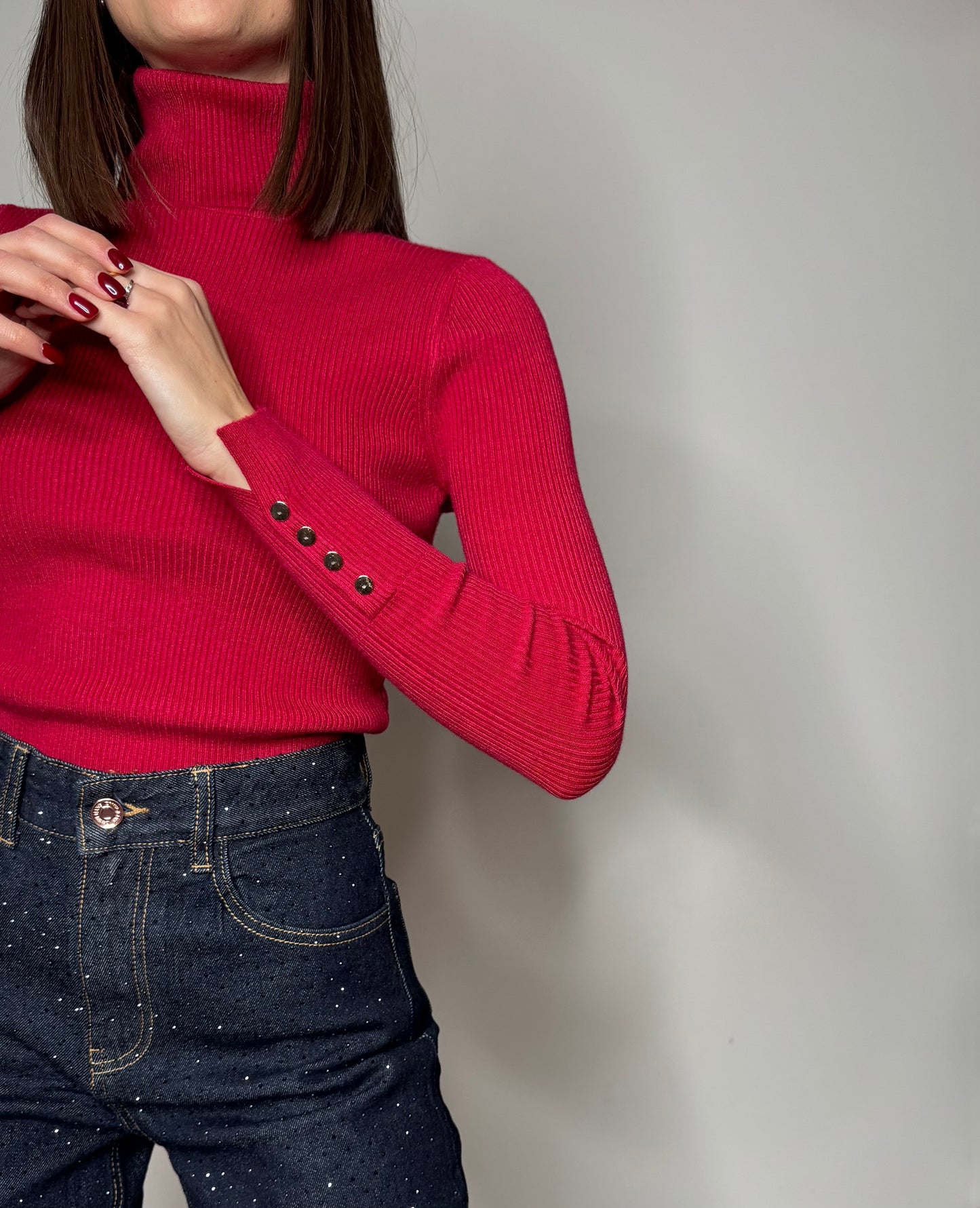 Maglia dolcevita in calda viscosa a costine Rossa