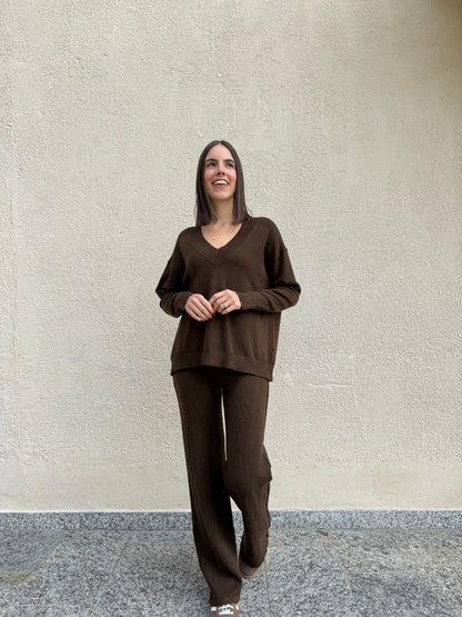 Completo in maglia scollo a v Cioccolato