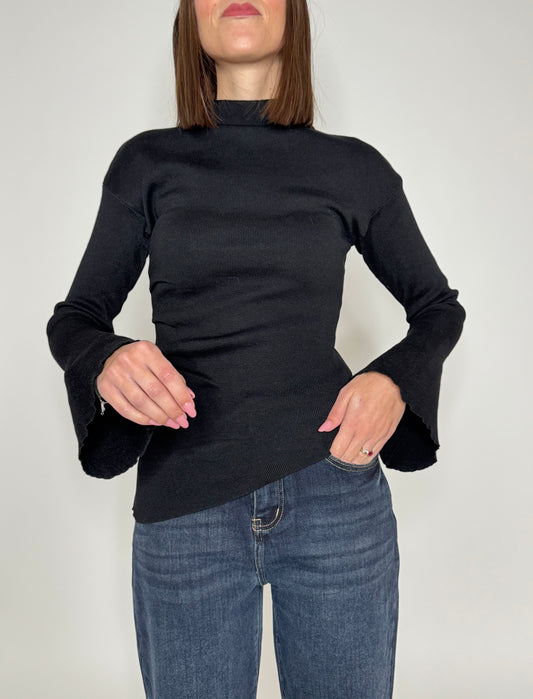 Maglia assimmetrica campana mezzocollo Nero