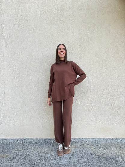 Completo in maglia mezzo collo Cioccolato
