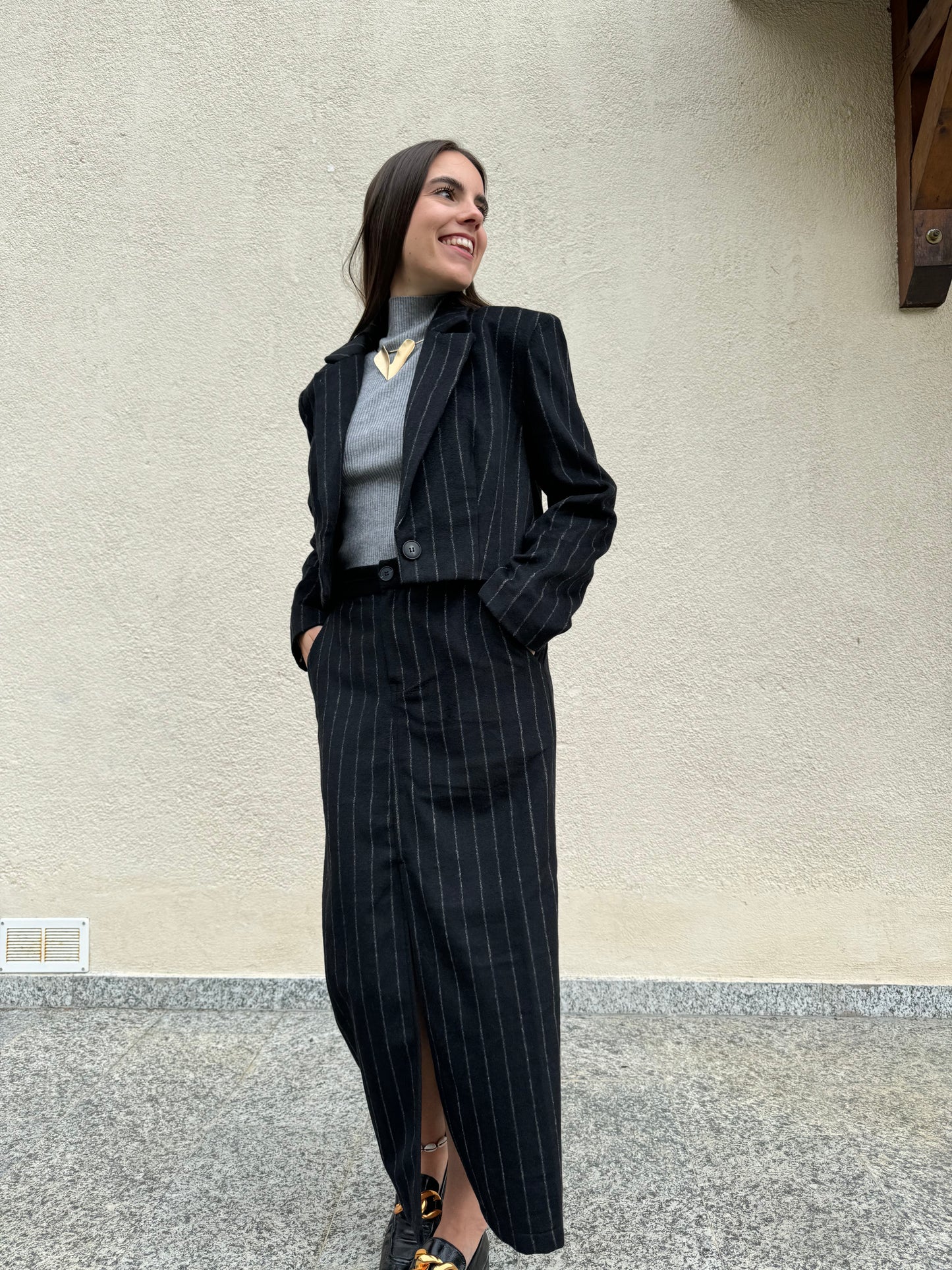 Giacca gessata in misto lana