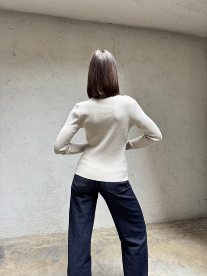 Maglia mezzo collo gioiello cut out in calda viscosa a costine Tortora