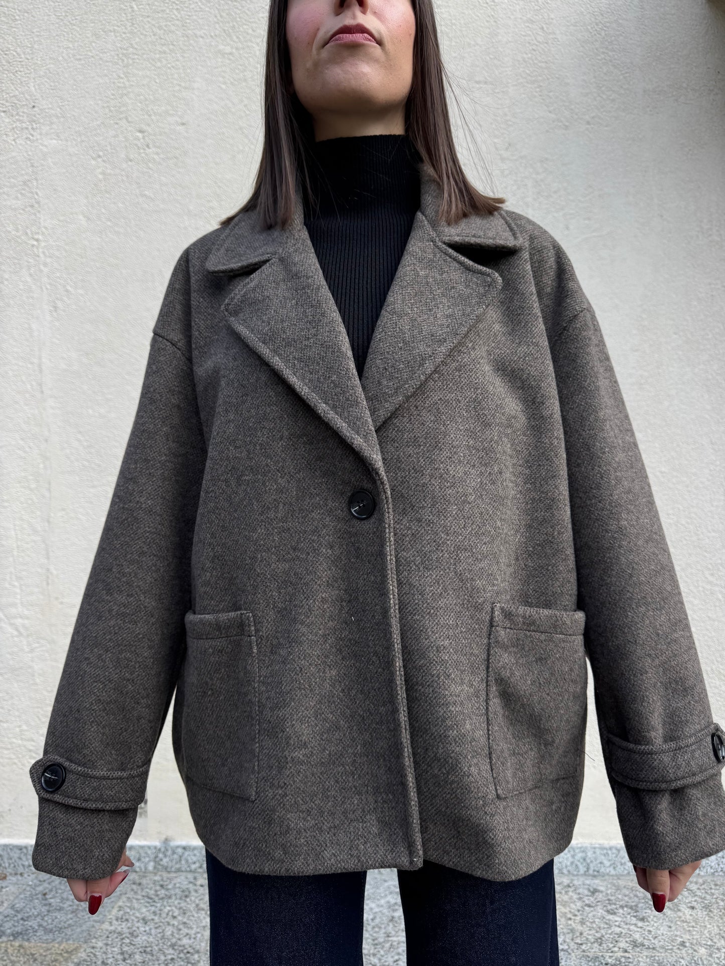 Cappotto corto monopetto moro