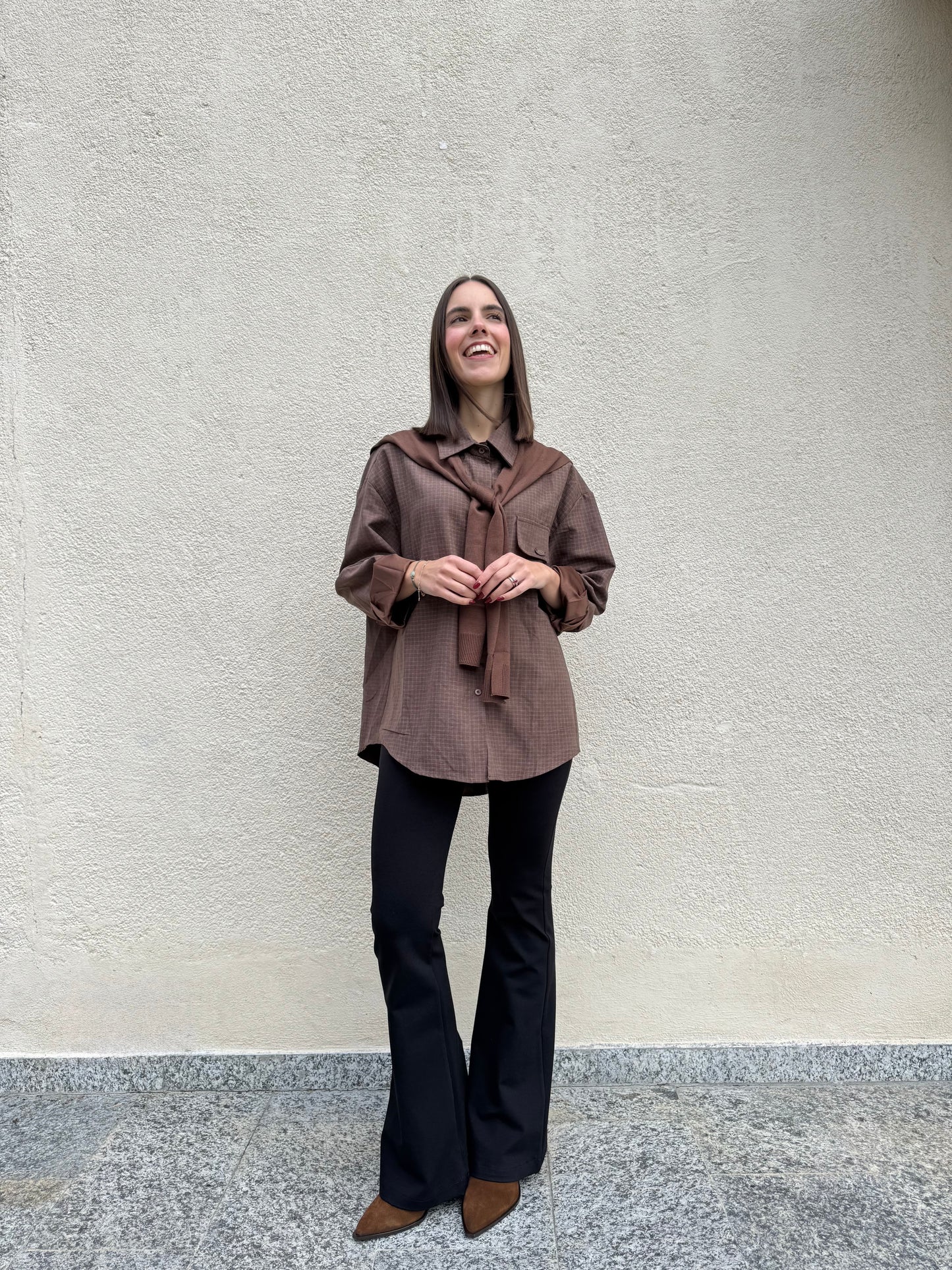 Camicia a quadretti con finto maglioncino/scialle Cioccolato