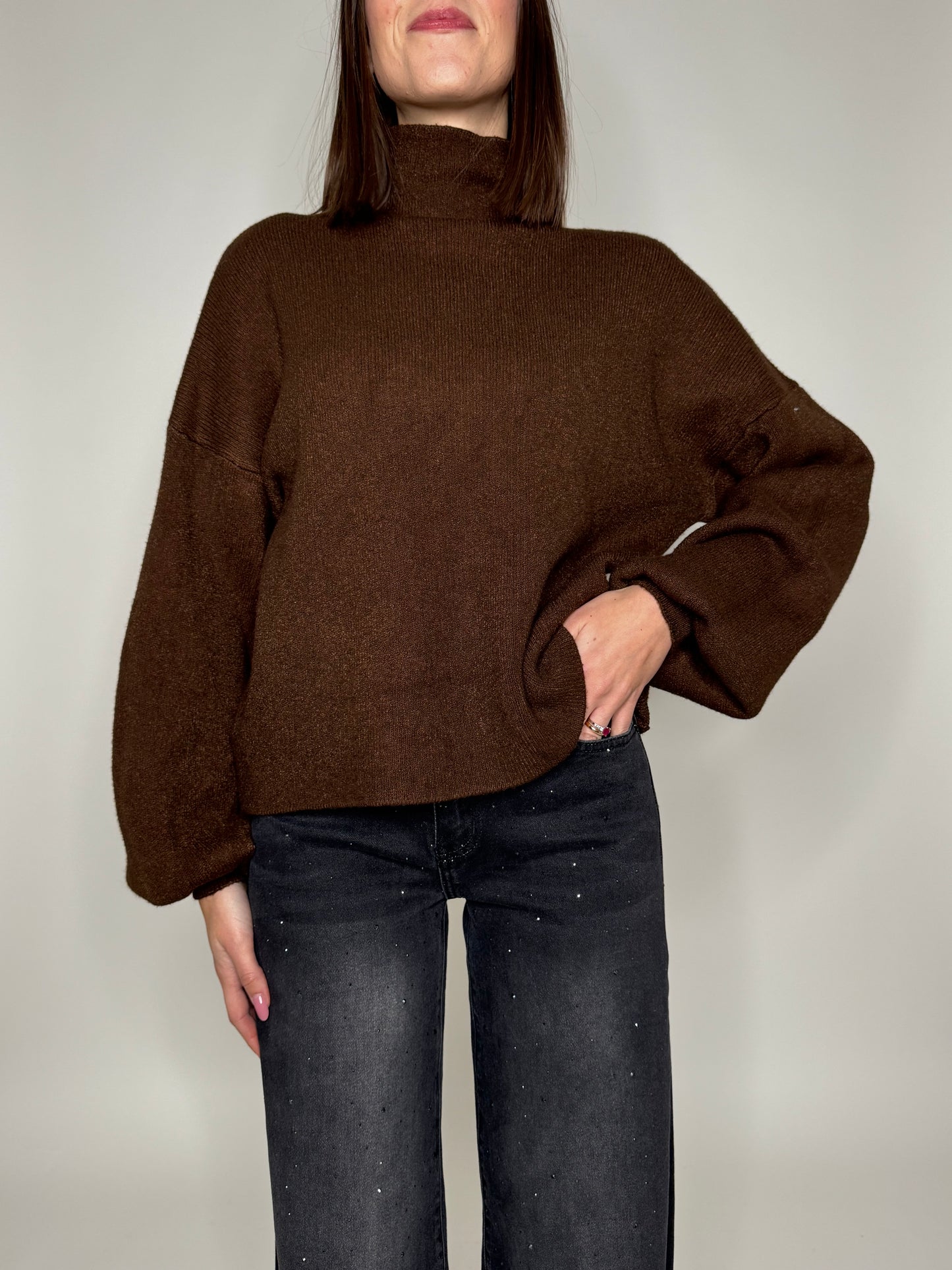 Pull Letizia mezzo collo in calda viscosa Ciccolato