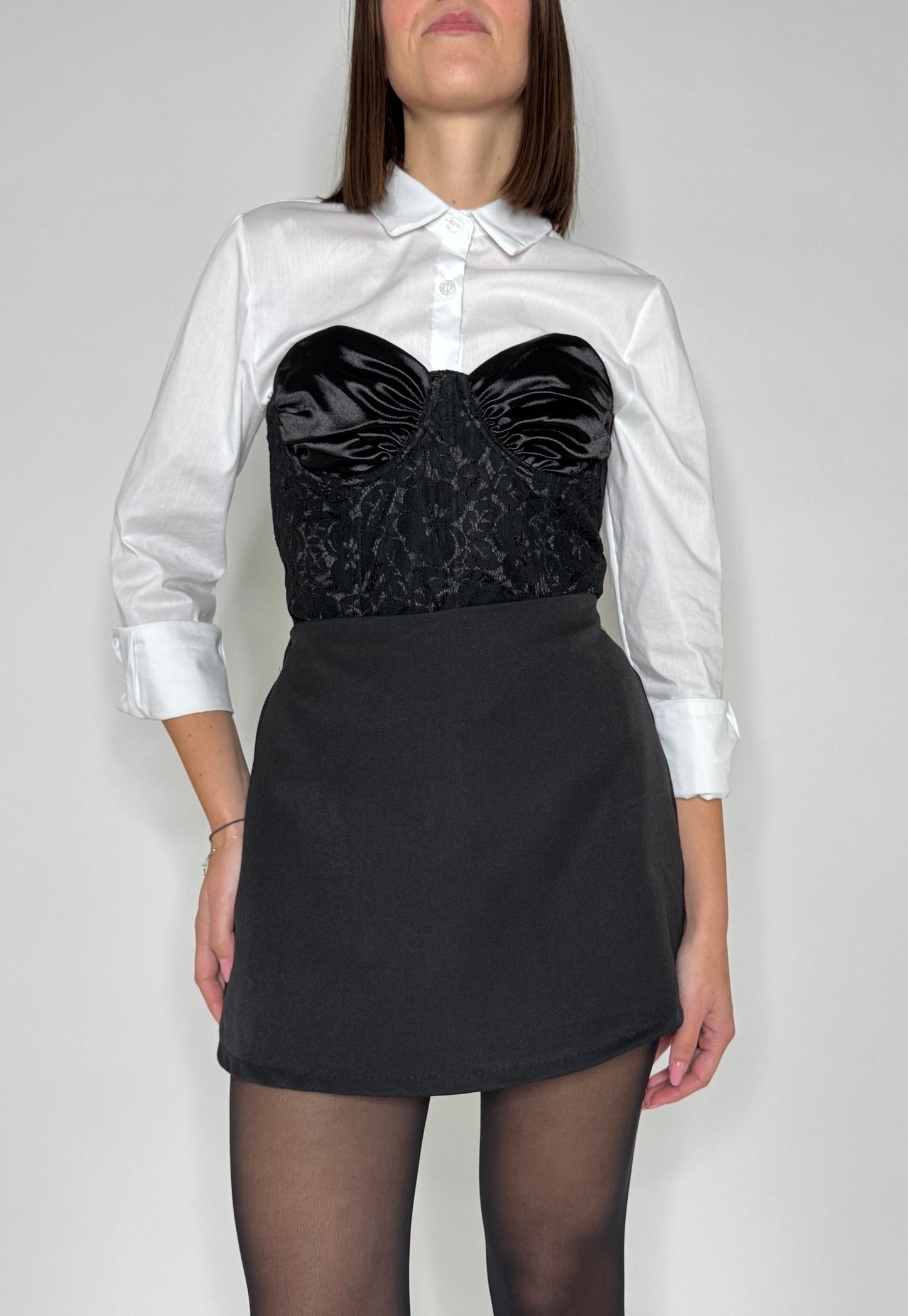 Corsetto steccato in pizzo