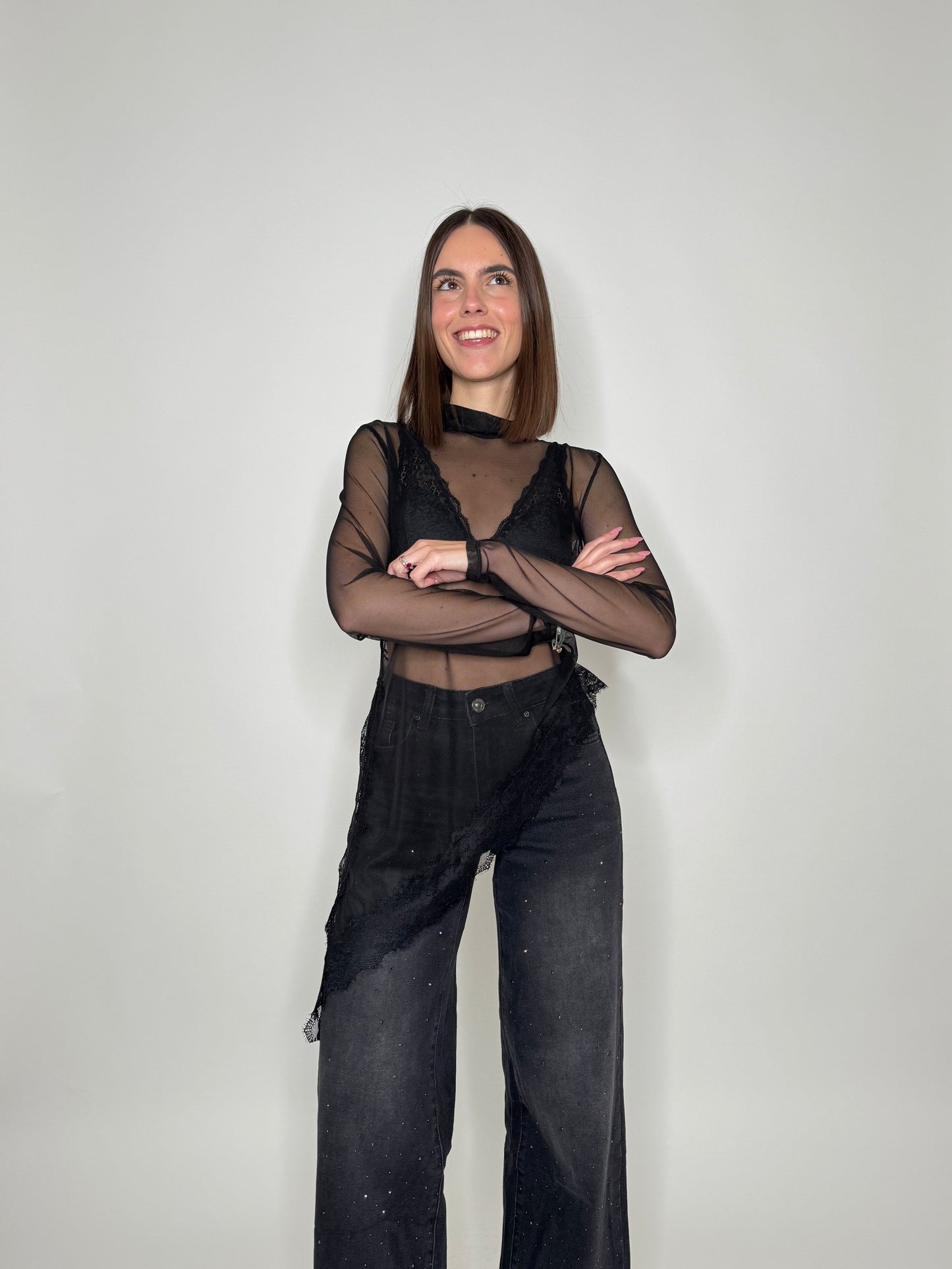Maglia tulle e pizzo asimmetrica nero